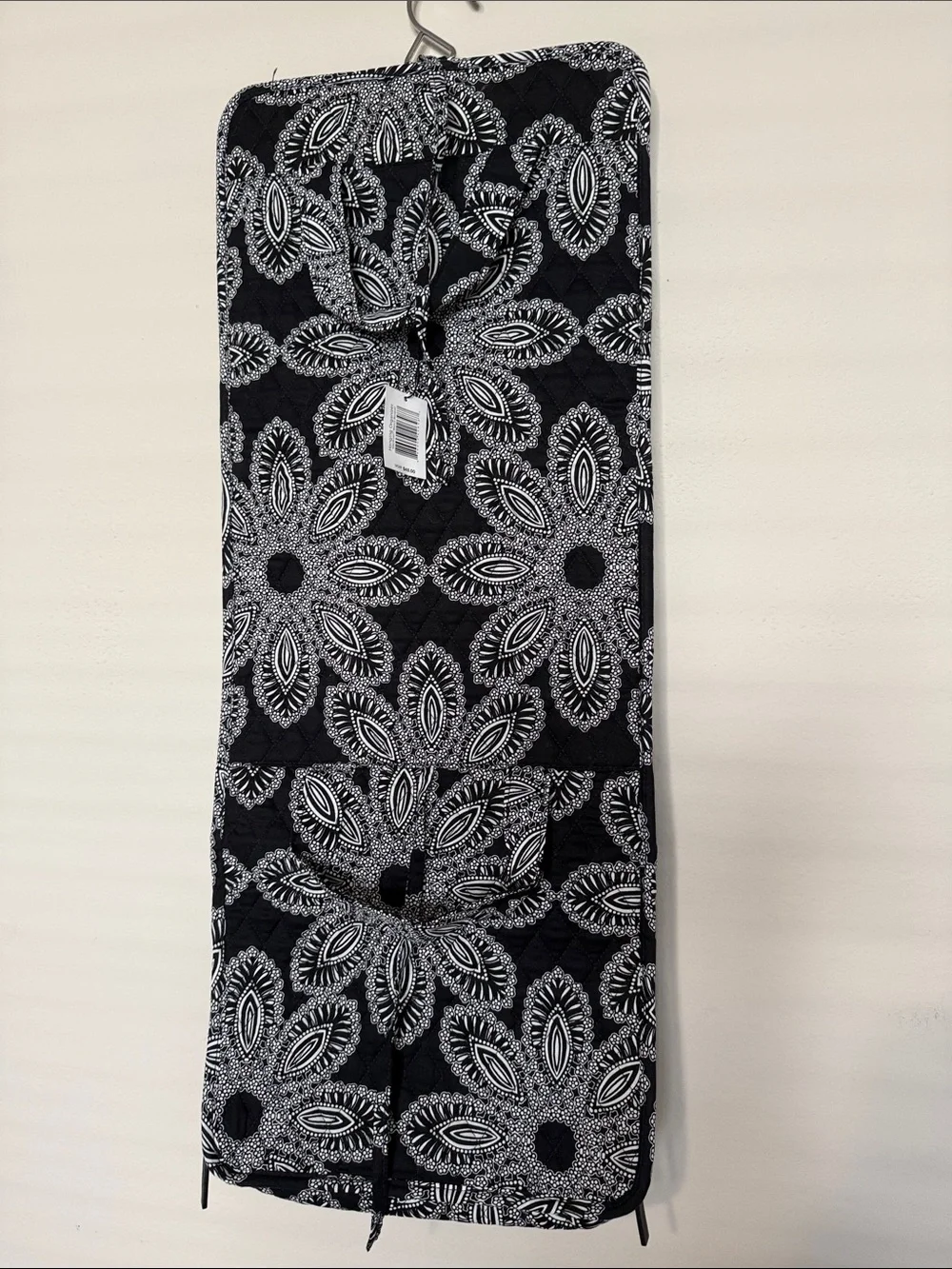 Vera Bradley Black & White Floral Hanging Travel/Jewelry Organizer